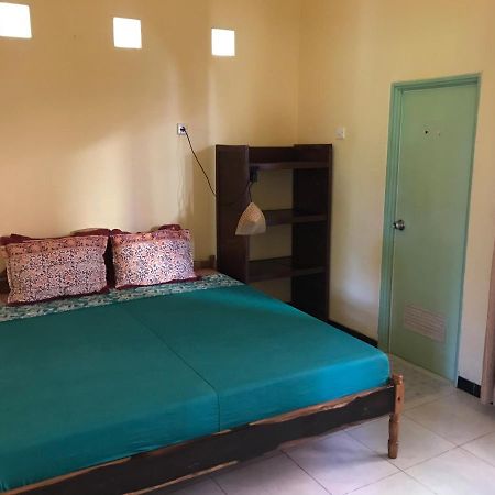 Harry'S Ocean House Pacitan Daire Dış mekan fotoğraf