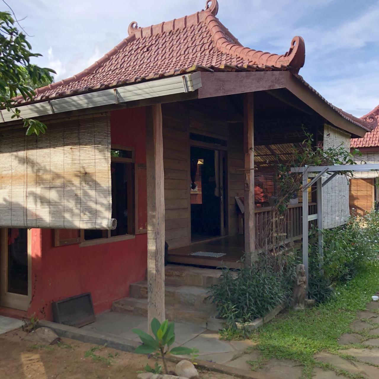 Harry'S Ocean House Pacitan Daire Dış mekan fotoğraf