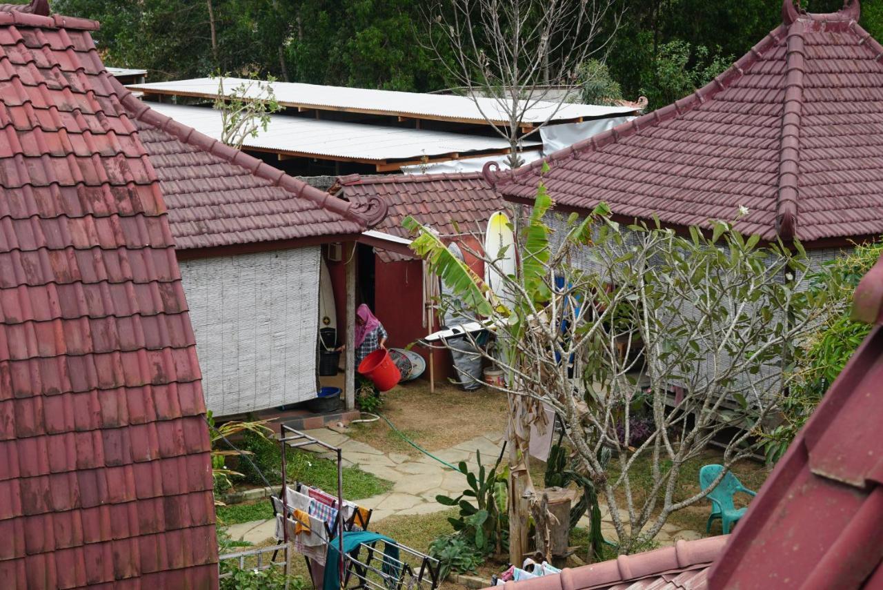 Harry'S Ocean House Pacitan Daire Dış mekan fotoğraf