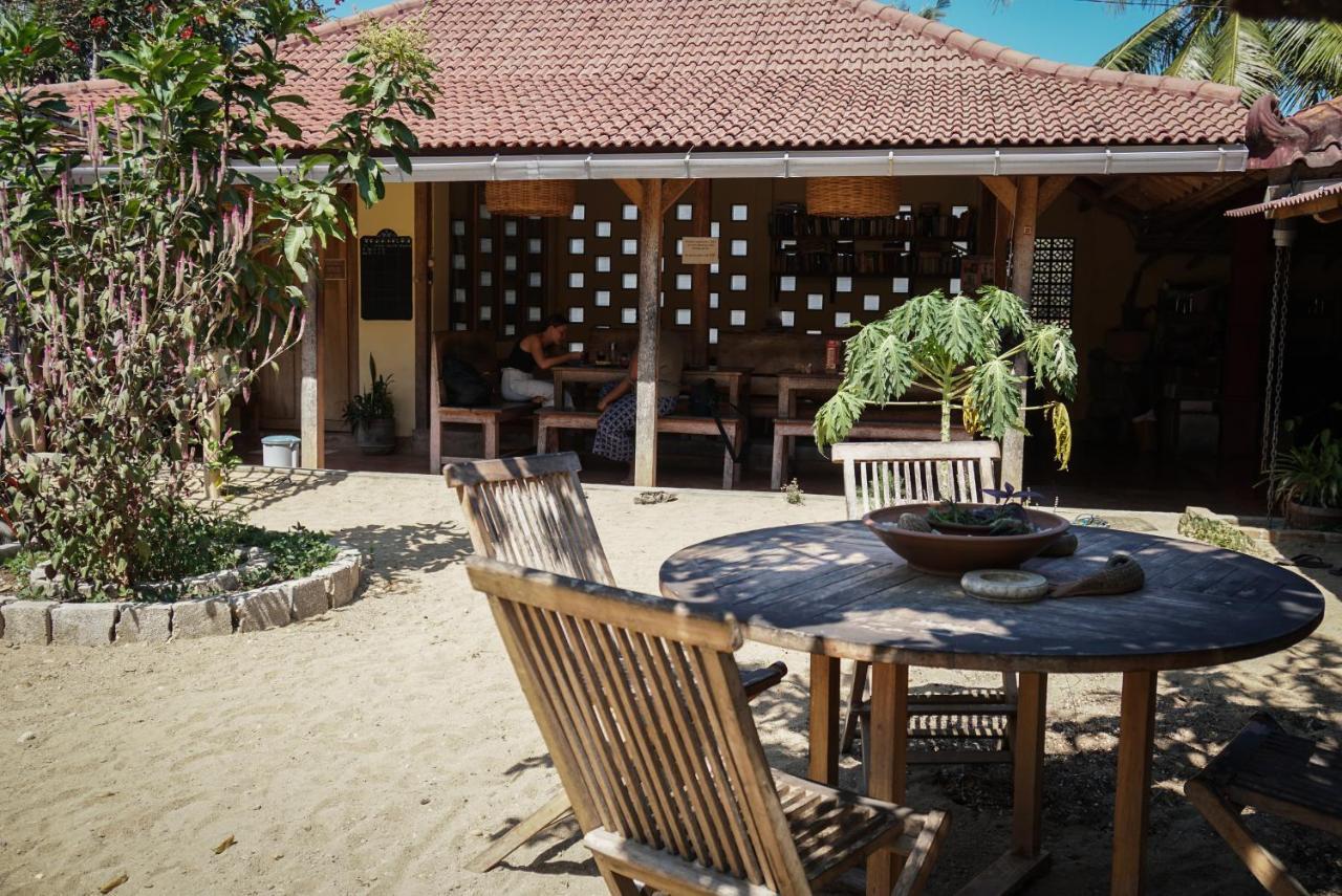 Harry'S Ocean House Pacitan Daire Dış mekan fotoğraf