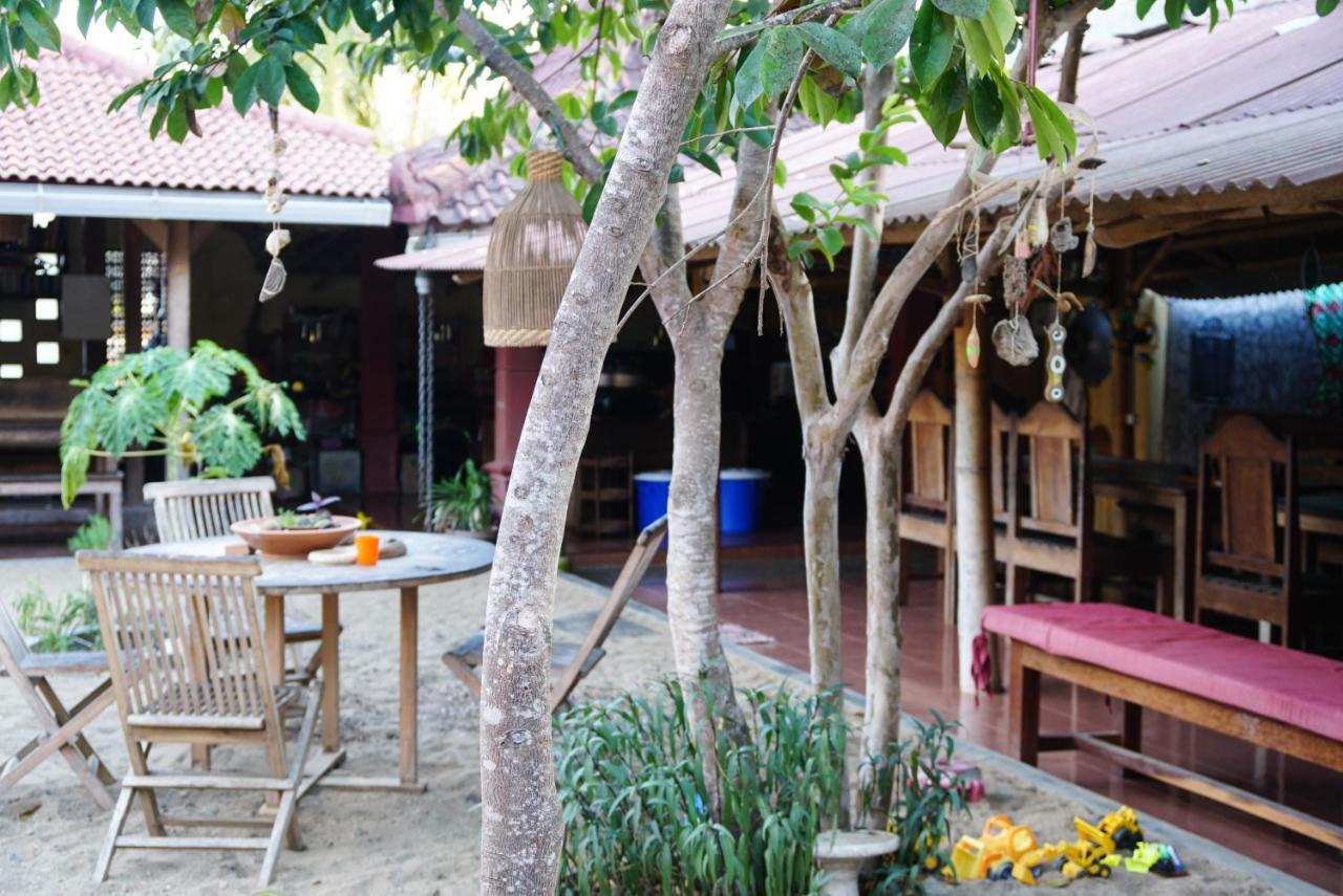 Harry'S Ocean House Pacitan Daire Dış mekan fotoğraf
