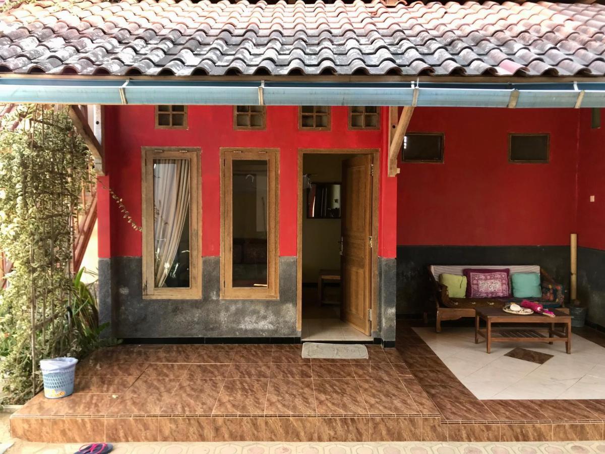 Harry'S Ocean House Pacitan Daire Dış mekan fotoğraf